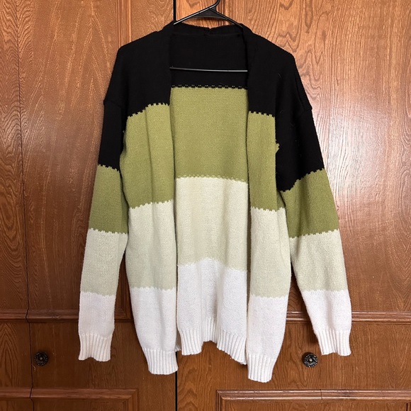 Sweaters - Color Block Cardigan Sweater